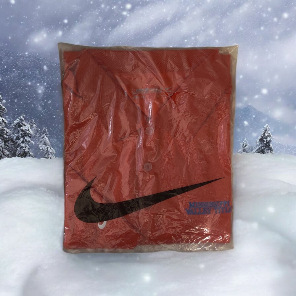 BNIBWT Nike Crimson MISSISSIPPI STATE TITLE TOURNAMENT Pro Golf Dri Fit Polo